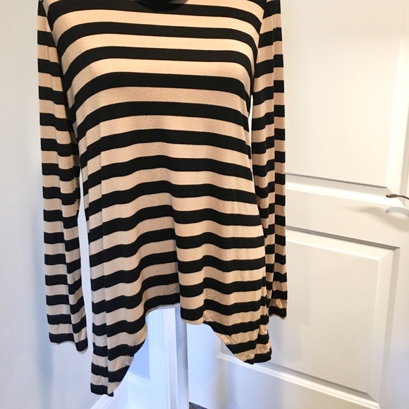 Tunic Style Turtleneck - Picture 2 of 5